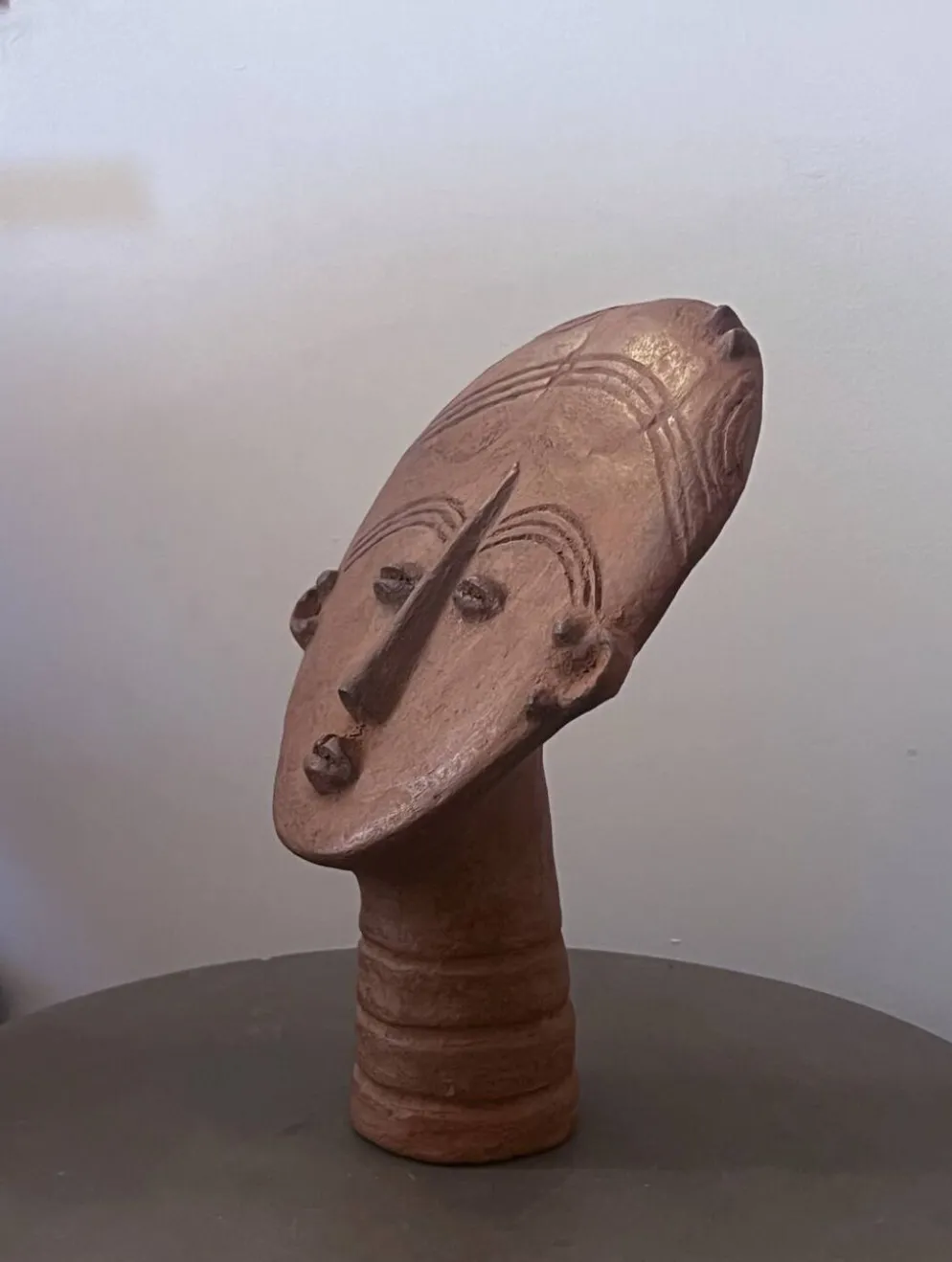 Tête Ashanti en terre cuite (Ghana)