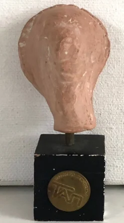 Tête de femme en céramique