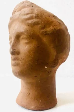 Tête de Femme Terre