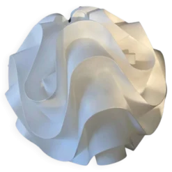 Tulipe de suspension Le Klint modèle 172 (boule de 40 cm de diamètre).