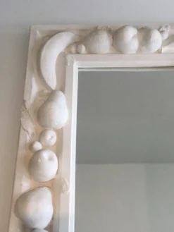 Unique miroir décoratif en plâtre à décors de fruits