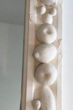 Unique miroir décoratif en plâtre à décors de fruits