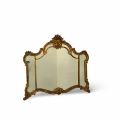 Un miroir mural vénitien spectaculaire, du milieu du 19e siècle.