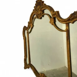 Un miroir mural vénitien spectaculaire, du milieu du 19e siècle.