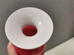Un vase Carnaby extrêmement rare de couleur rouge corail par Per Lütken 1968.