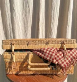 Valise vintage en osier, rotin