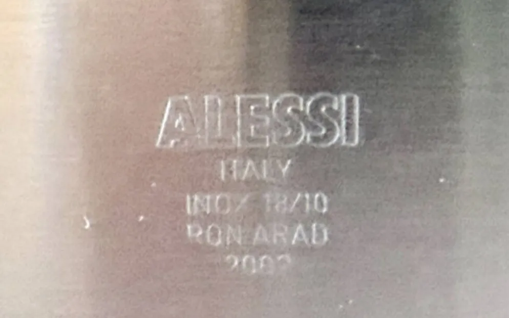 Vase Alessi « Babyboop » par Ron Arad Starck 90s design