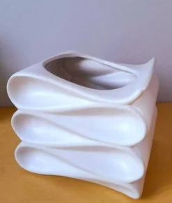 Vase / cache pot en céramique blanche