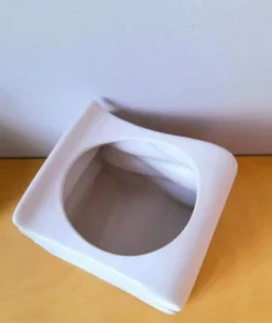 Vase / cache pot en céramique blanche