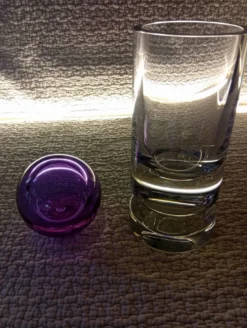 Vase "Cana" et boule "Sirius" en cristal de Baccarat