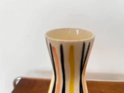 Vase design appelé 