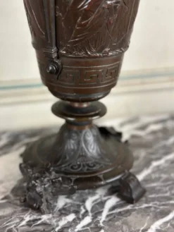 Vase en bronze dans le goût de l’antique, France vers 1880