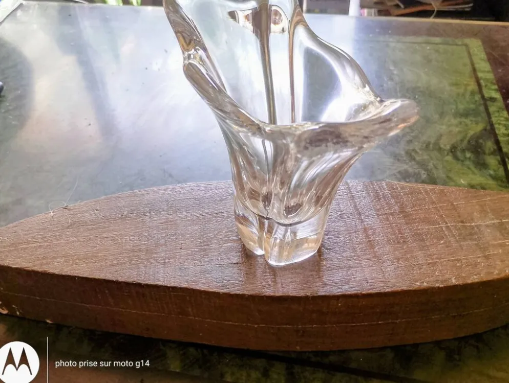 Vase en cristal de Daum France – Authentique et signé – Parfait état