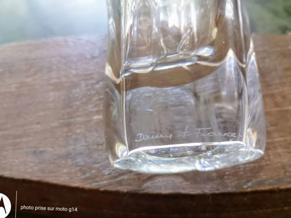 Vase en cristal de Daum France – Authentique et signé – Parfait état