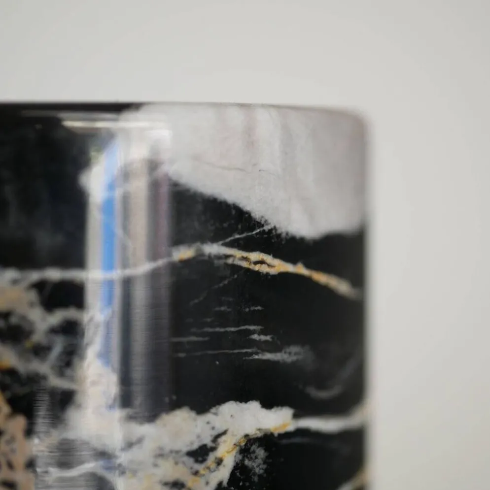 Vase en marbre Portoro noir et doré par Angelo Mangiarotti pour Skipper, années 70.
