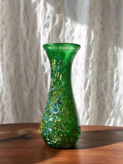 Vase en verre art moderne vintage vert Budveszel Gyula Hongrie années 1990