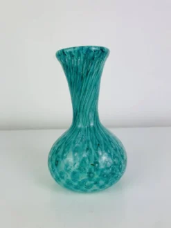 Vase en verre soufflé vert/bleu vintage