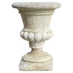Vase Médicis en pierre reconstituée des années 70