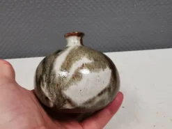 Vase miniature en céramique Waldorff danoise des années 1970-80.