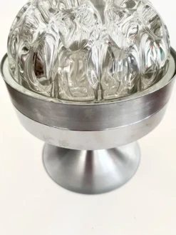 Vase pique-fleurs, support métal années 80