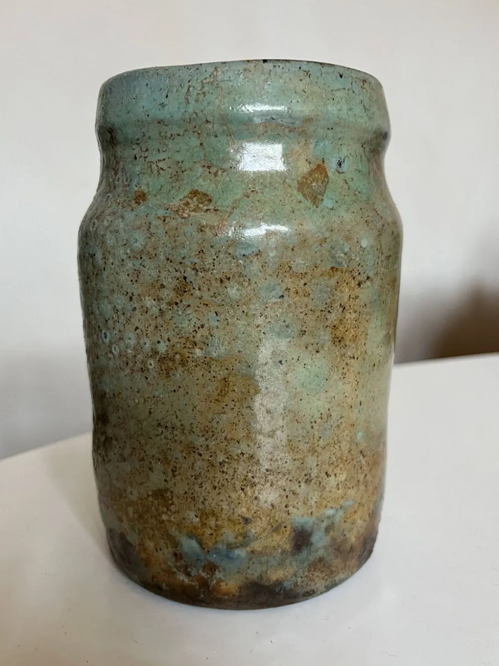 Vase pot de potier en terre turquoise et mordorée
