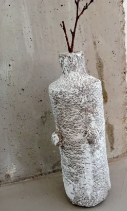 Vase sculptural esprit minéral Boho