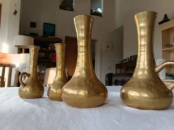 Vases solifleur en laiton brutaliste italien des années 50 – Ensemble de 4