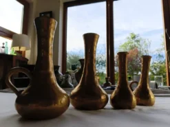 Vases solifleur en laiton brutaliste italien des années 50 – Ensemble de 4