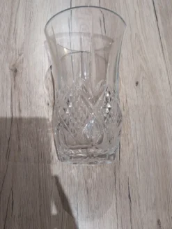 Vase vintage en cristal taillé pointes de diamant
