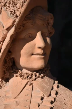 Victor Vermare, Femme coiffée d'un chapeau à plume (1883)