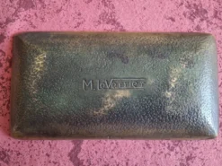 Vide poche en bronze 15,3 X 8 cm 265 grammes signé Max Le Verrier très bon