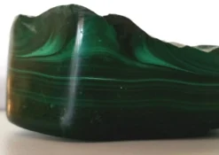 Vide-poche en malachite naturelle du Congo