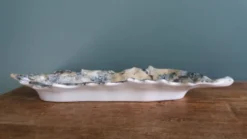 Vide poche feuille émaillage irisé, signé Gfredy