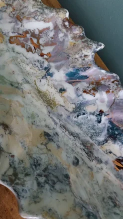 Vide poche feuille émaillage irisé, signé Gfredy