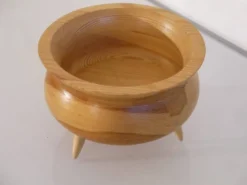 Vide poche tripode en bois 197O
