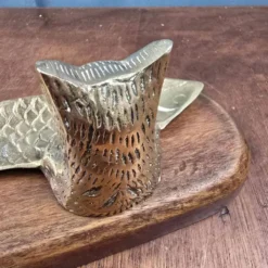 Vide-poche vintage chat poisson en laiton sur socle bois massif