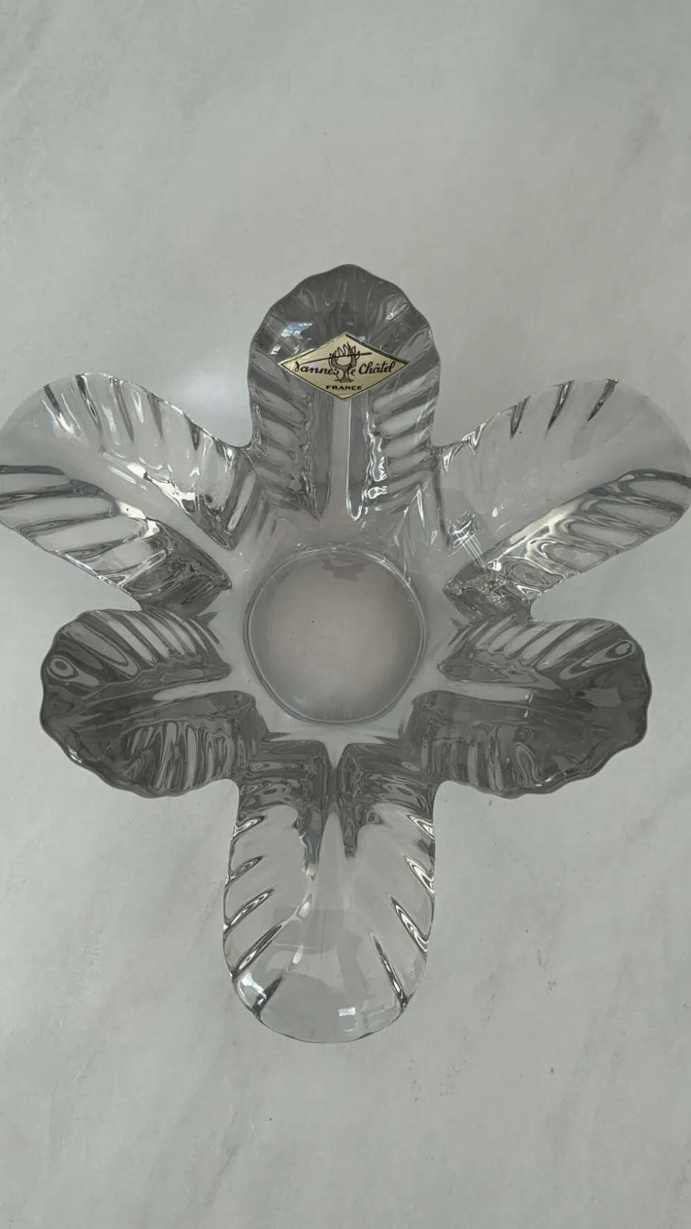 Vide-poche vintage Vannes-le-Châtel en cristal formant fleur