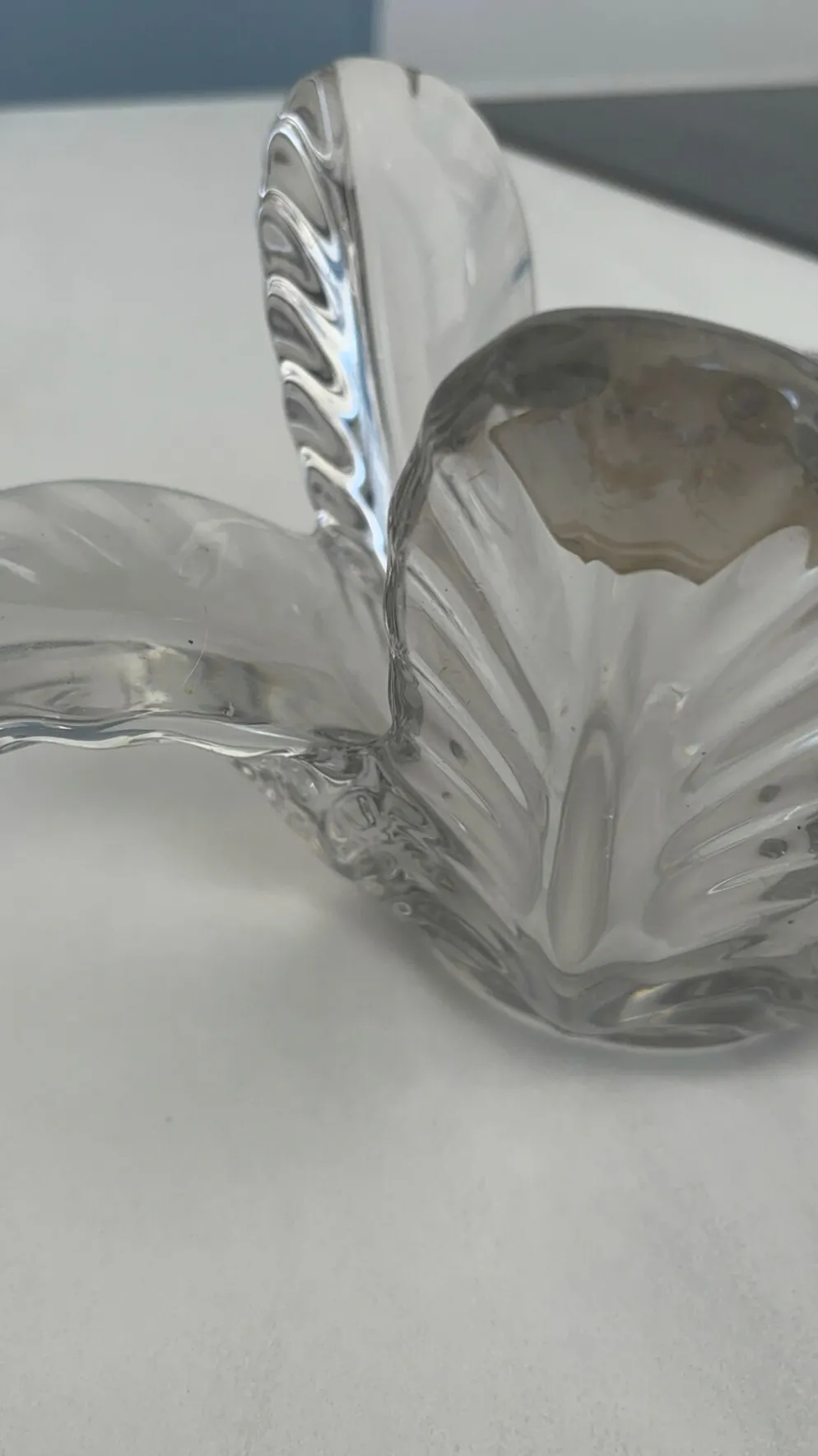 Vide-poche vintage Vannes-le-Châtel en cristal formant fleur
