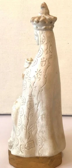 Viege à l'enfant Courronés