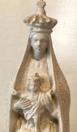 Viege à l'enfant Courronés
