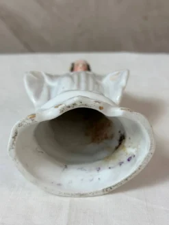Vierge en porcelaine