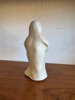 Vierge à l’enfant en plâtre