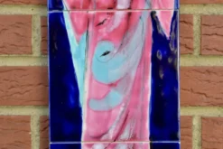 Vierge à l'enfant - peinture sur céramique signée J.Ortega.