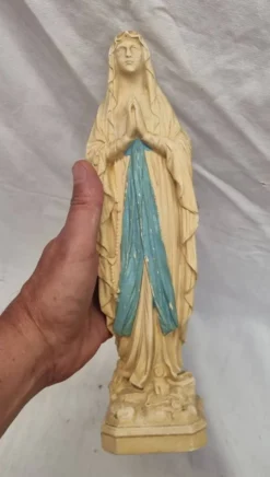 Vierge Marie en plâtre plein