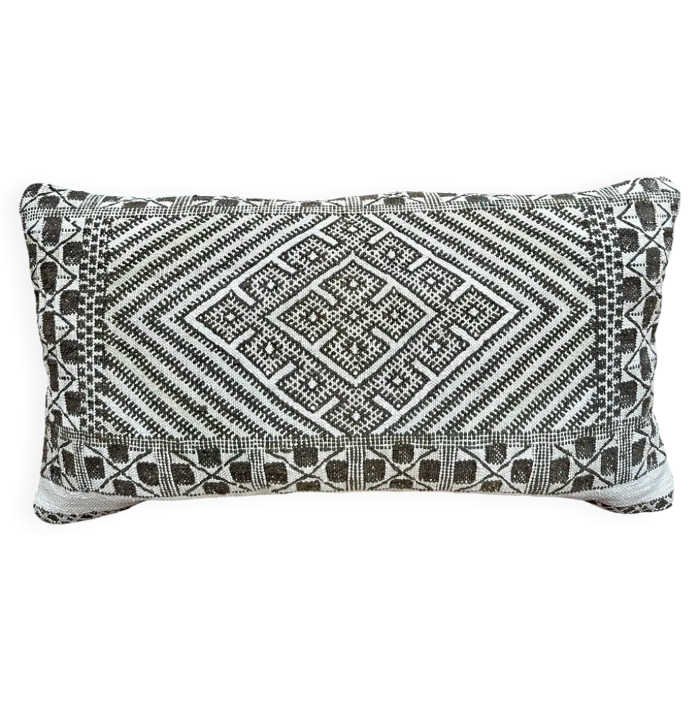 Vintage Moroccan berber boujaad pillow