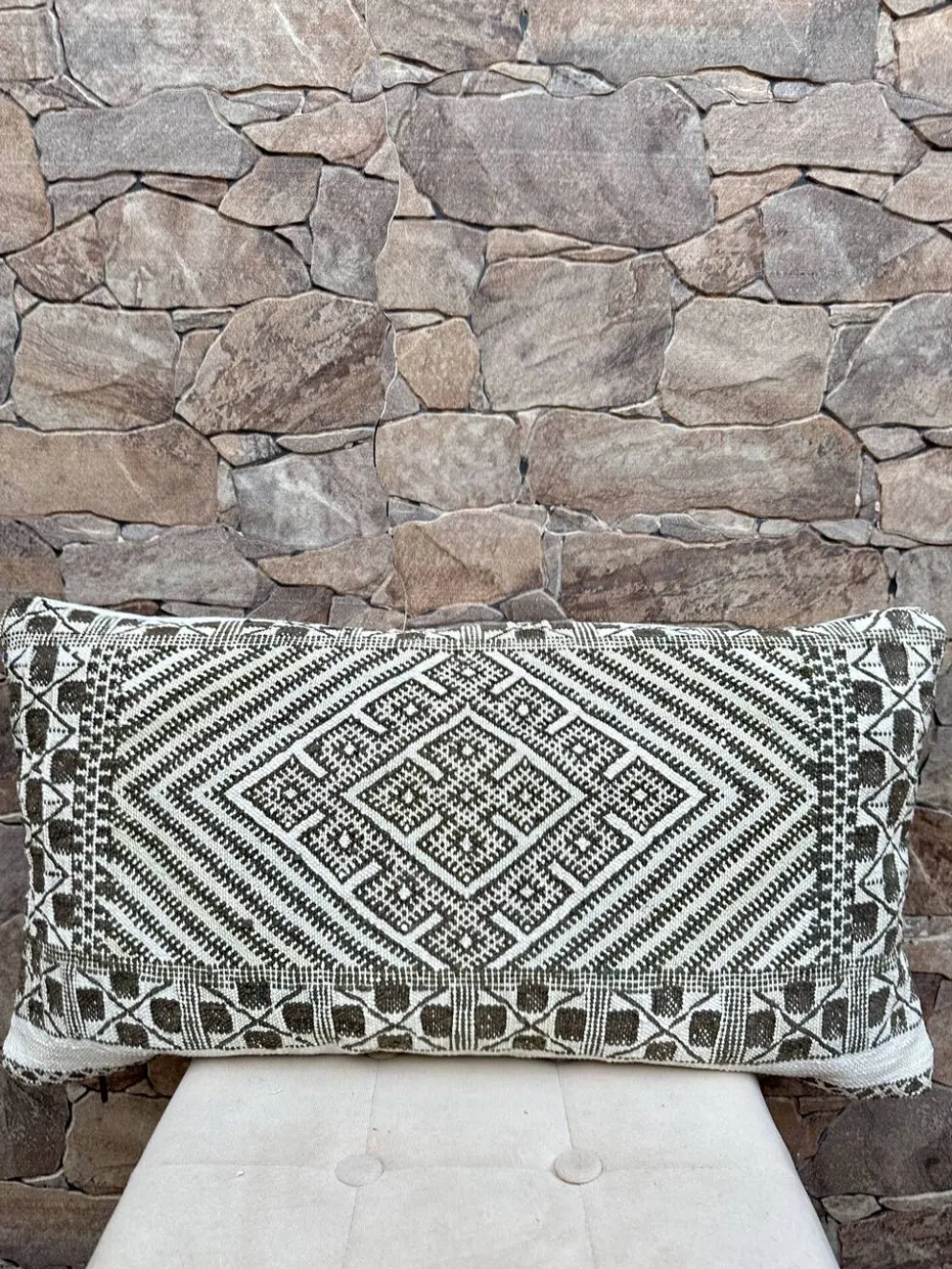 Vintage Moroccan berber boujaad pillow