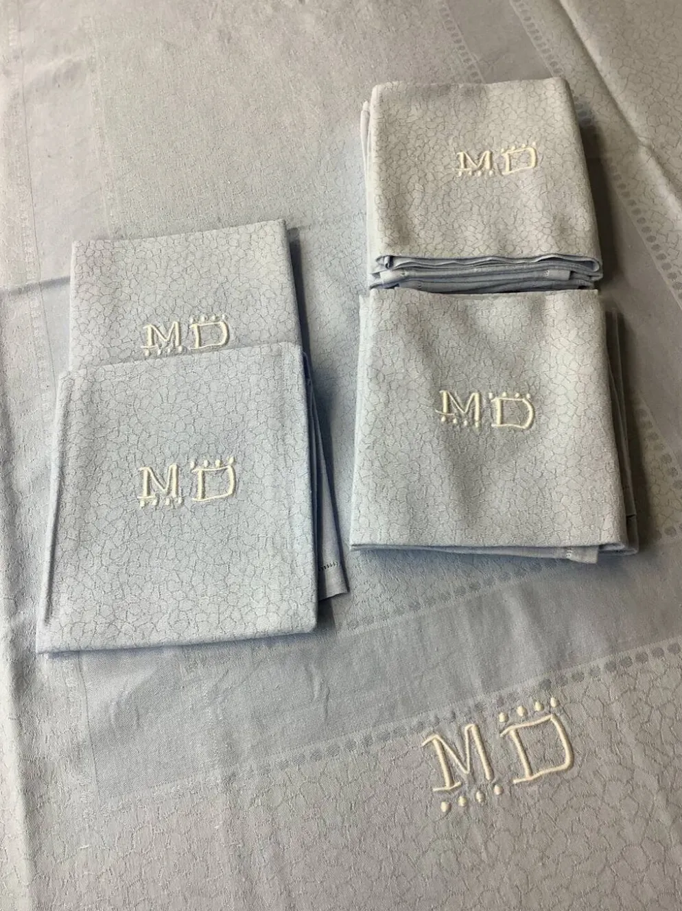 Vintage nappe & serviettes damassés monogramme