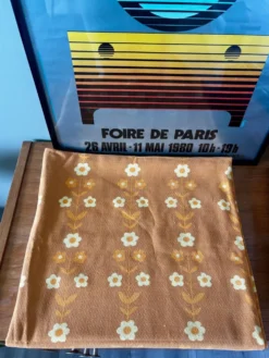 Vintage rétro nappe fleurie orange