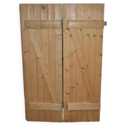 Volet en bois double battants repliable